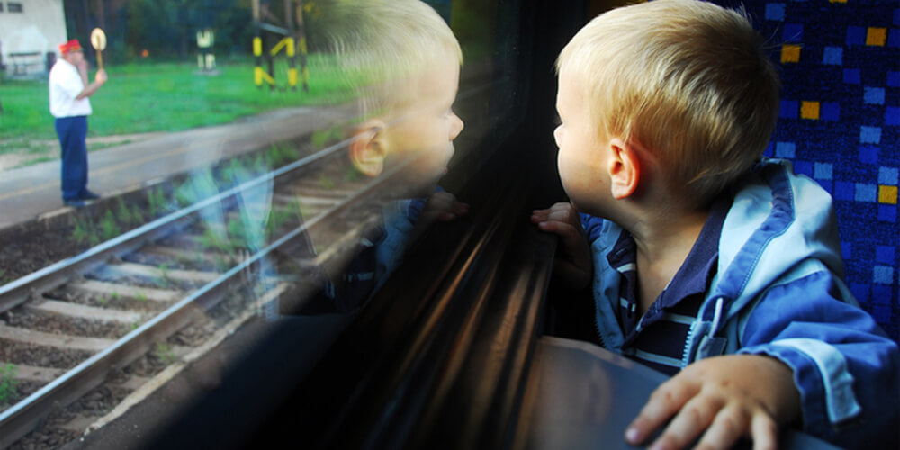 Child on the train alone